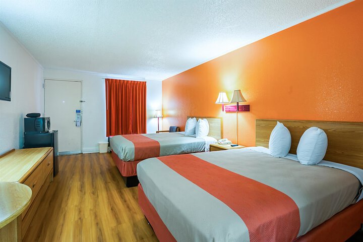 Room 15 of 31