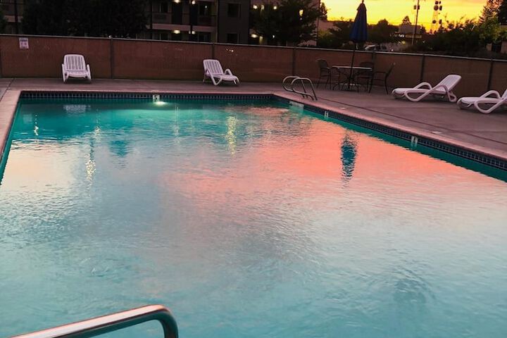 Pool 5 of 27