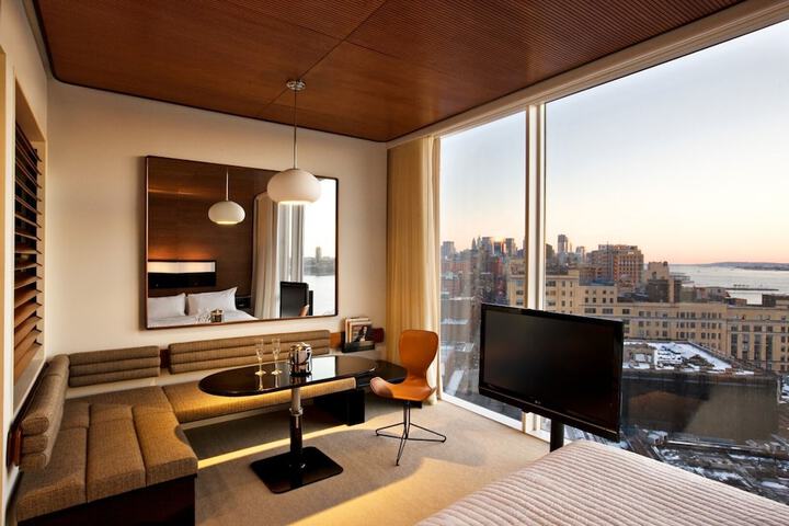 Room 44 of 110