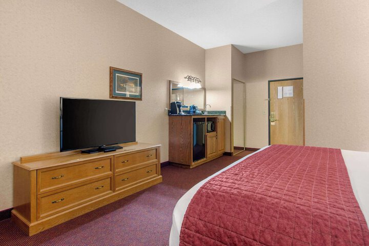 Room 8 of 67