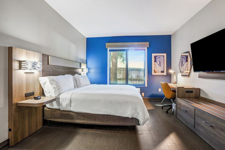 Holiday Inn Express & Suites Jacksonville - Atlantic Beach by IHG