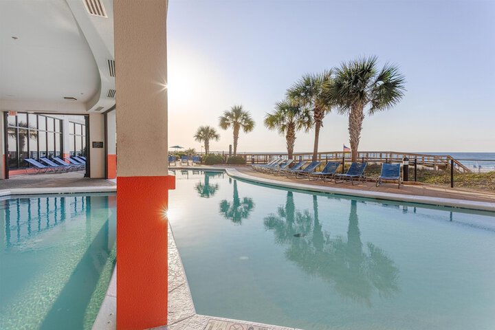 Hampton Inn & Suites Orange Beach / Gulf Front