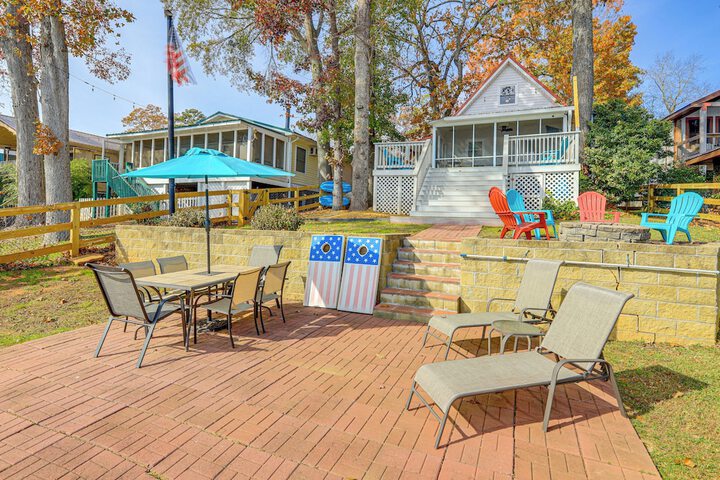 Discover Lakeside Bliss at Jackson Lake!