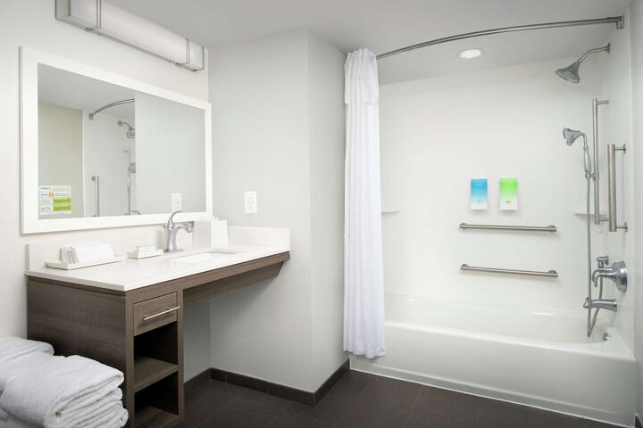 Room 15 of 29