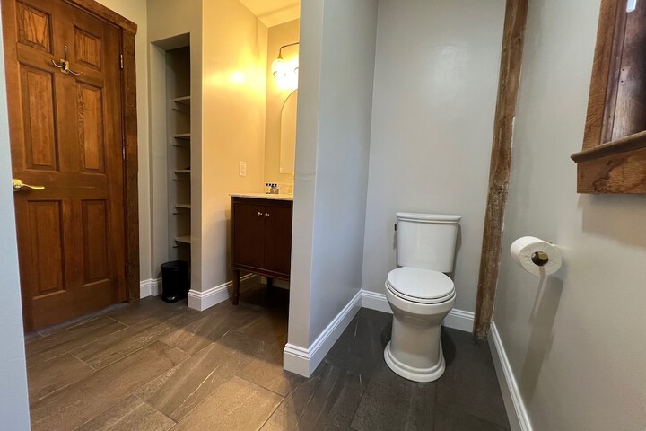 Room 29 of 61