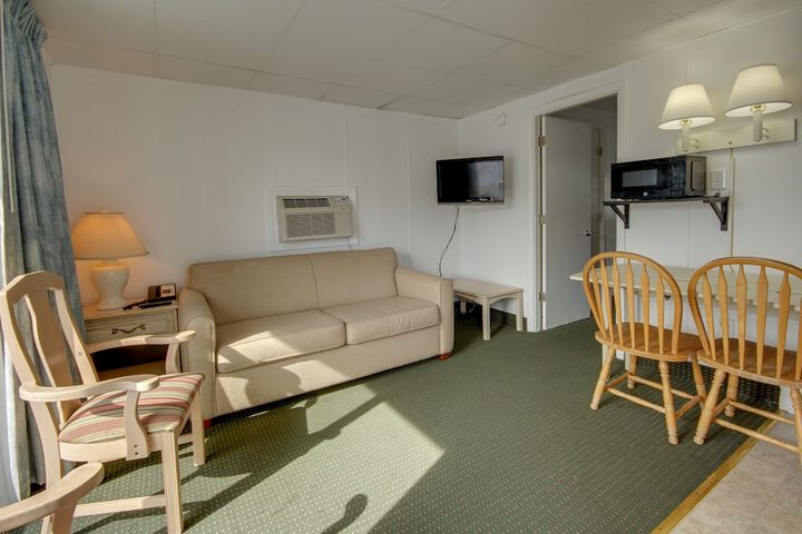 Room 16 of 17