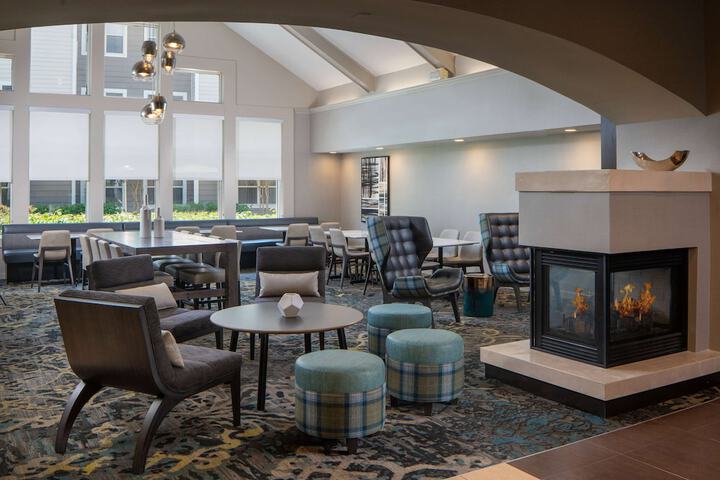 Sonesta ES Suites Fairfax Fair Lakes