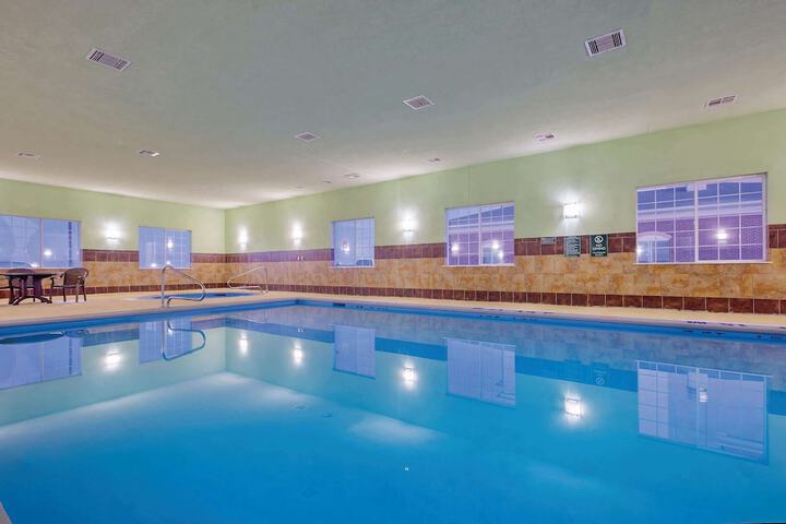 Pool 6 of 49
