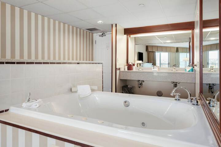 Bayshore Resort