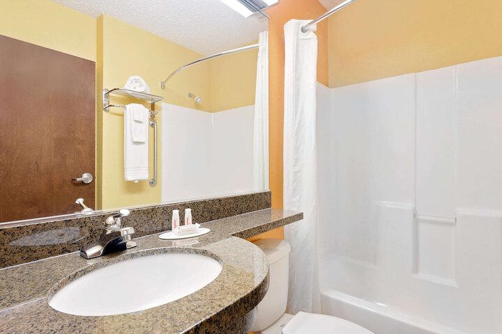 Microtel Inn & Suites by Wyndham Princeton