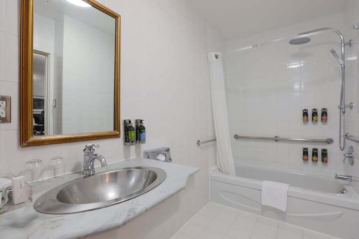 The Fort Garry Hotel Spa and Conference Centre, an Ascend Collection Hotel