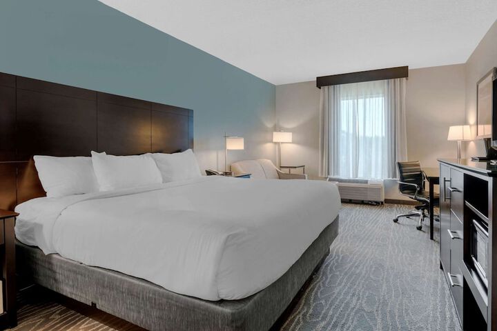 Room 21 of 40