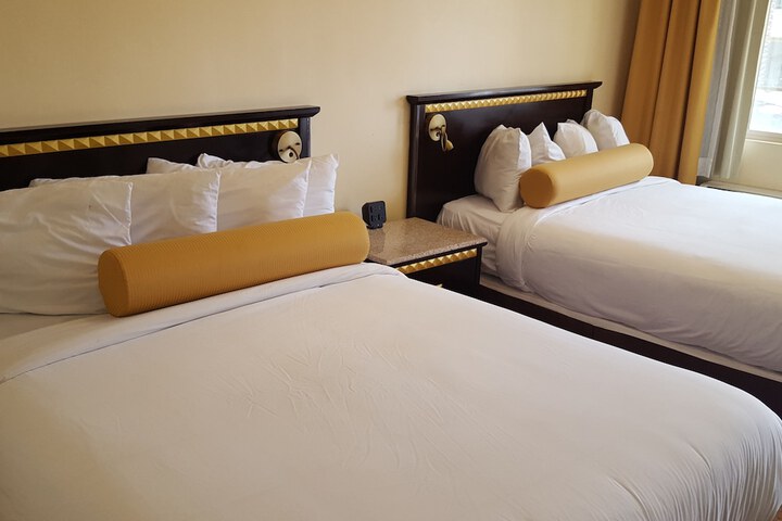 Room 45 of 66