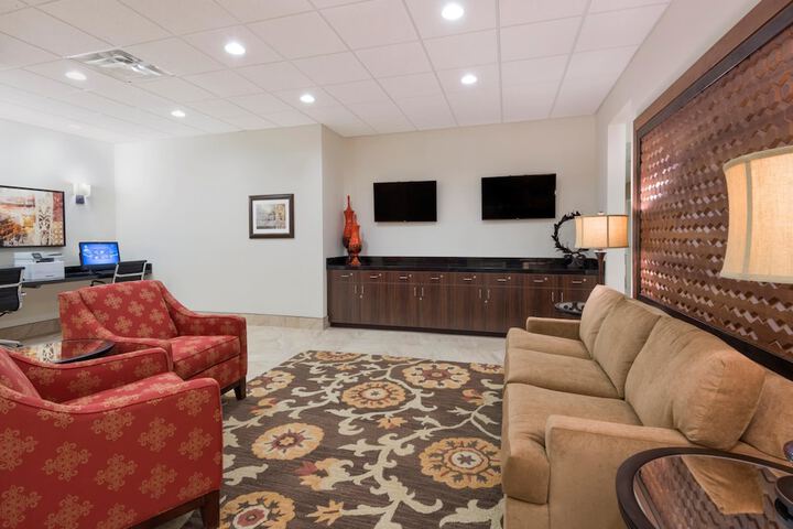 Hotel Interior 10 of 48