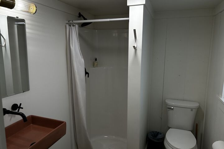 Room 61 of 80