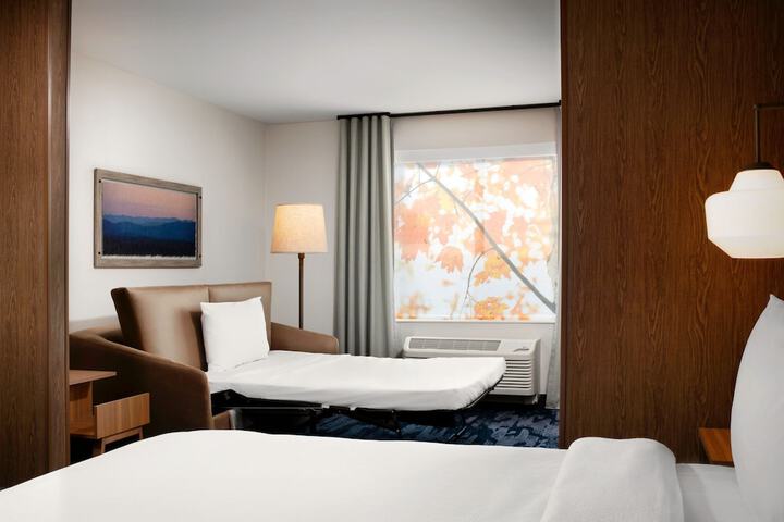 Room 15 of 25