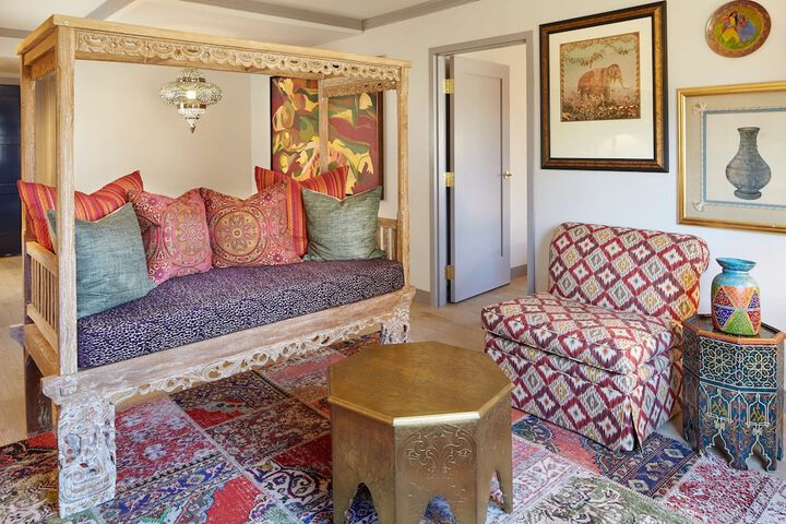 Room 51 of 85