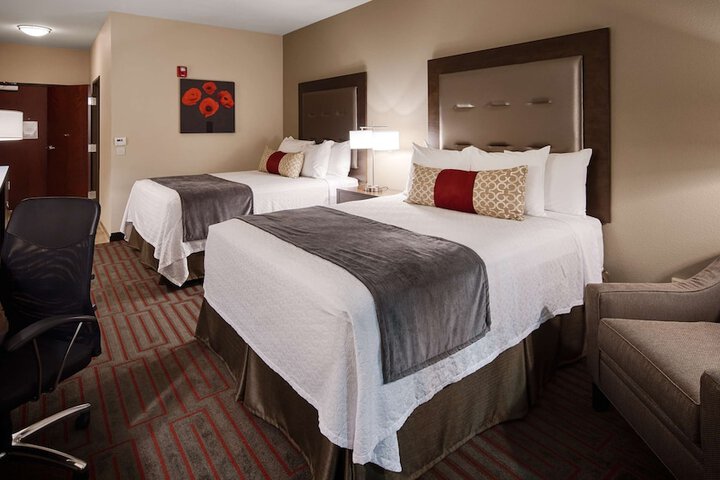 Best Western Plus Stevens County Inn