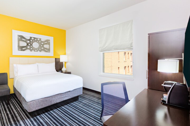 Room 7 of 23