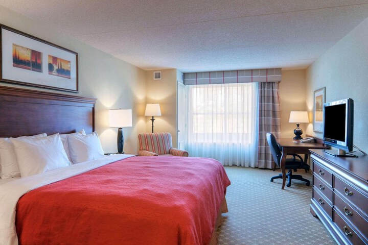 Room 8 of 17