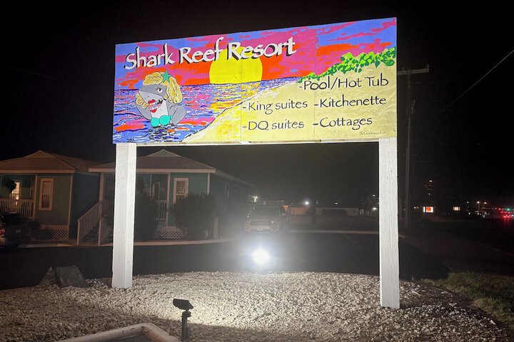 Shark Reef Resort Motel & Cottages