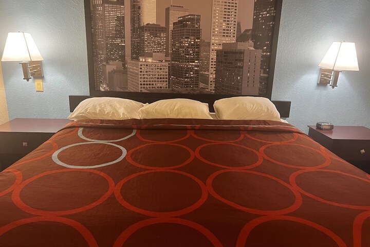 Room 23 of 55