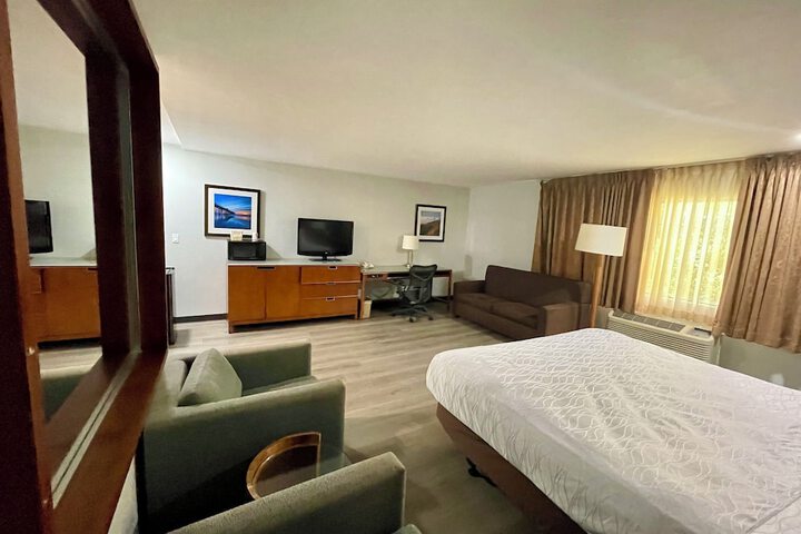 Room 26 of 39