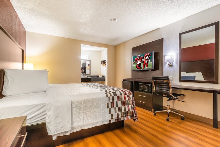 Room 32 of 32