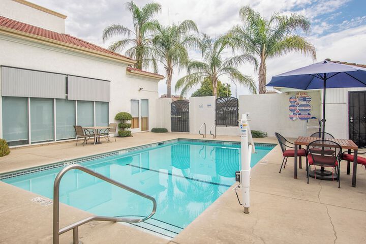 Pool 18 of 61