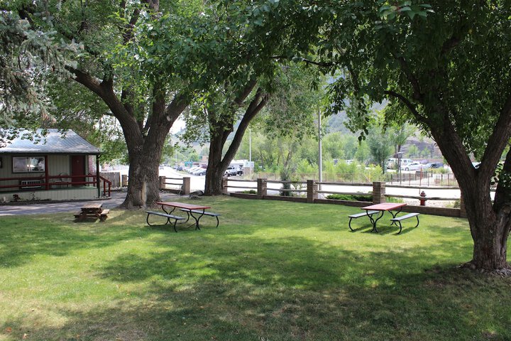 Property Grounds 42 of 42