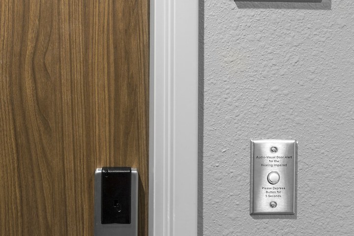 Room 16 of 39