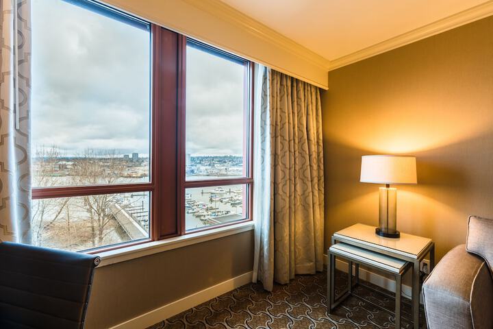 Room 35 of 61