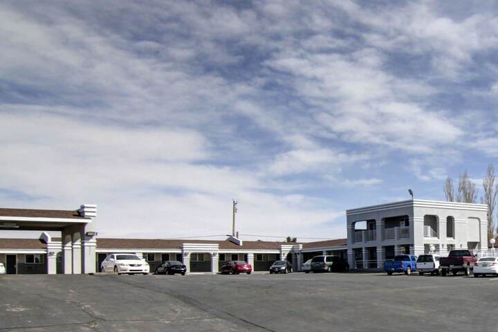 Econo Lodge Inn & Suites Santa Rosa