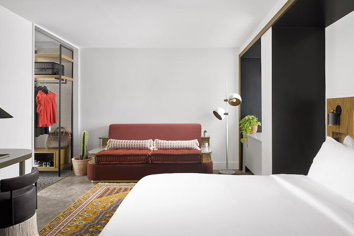 Room 54 of 115