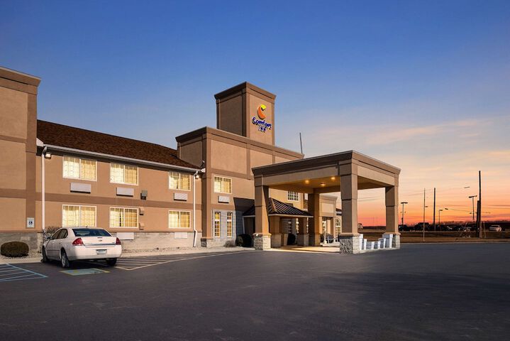 Hotel 3 of 77