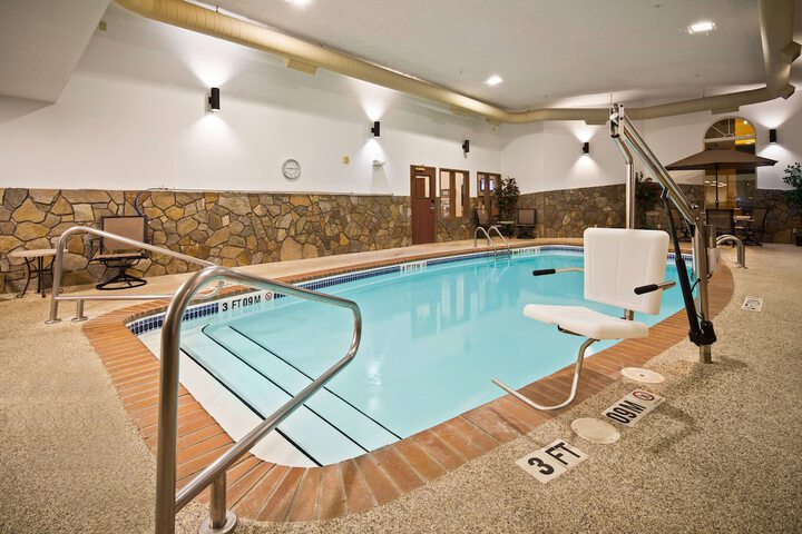 Pool 3 of 24
