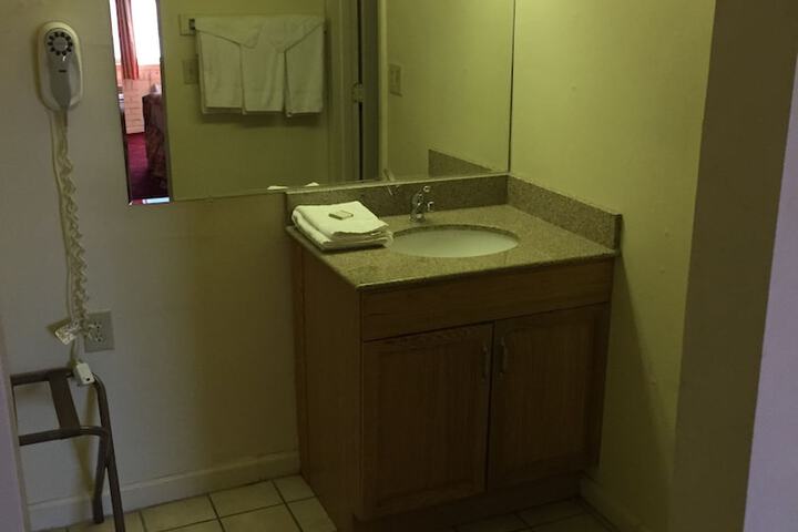 Room 20 of 92