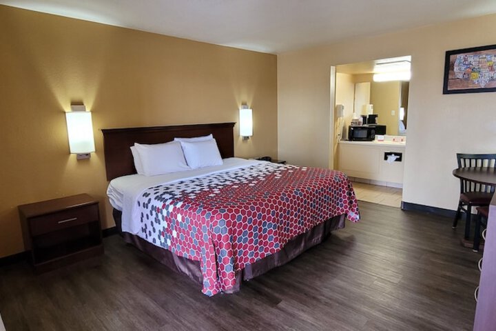 Room 17 of 31