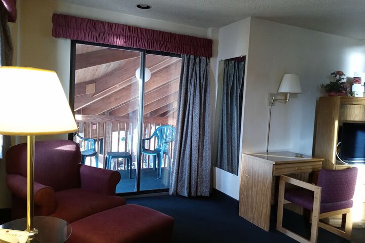 Room 17 of 30