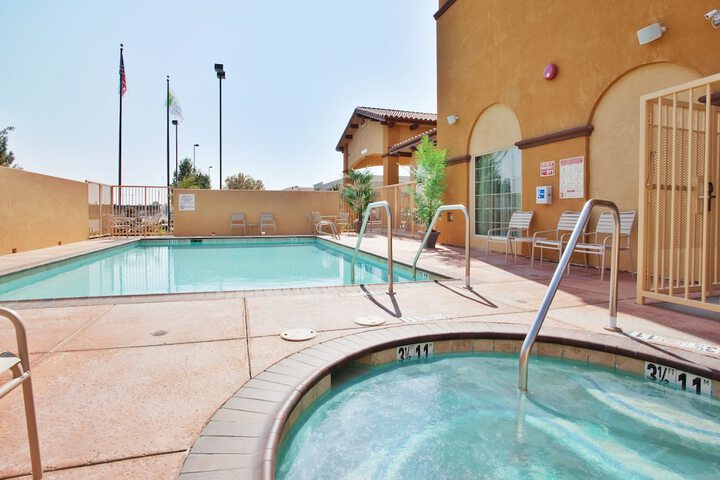 Pool 2 of 22