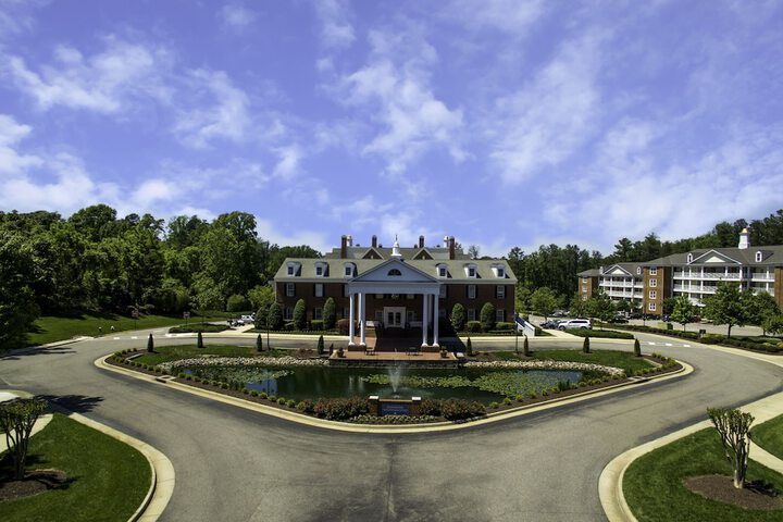 Hotel 4 of 106