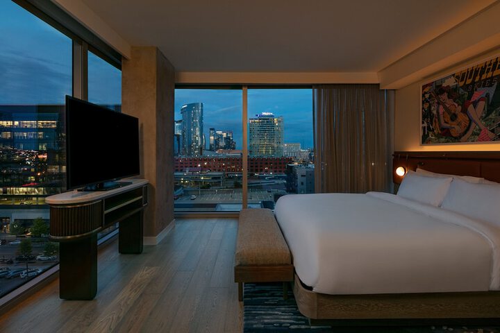 Room 71 of 124