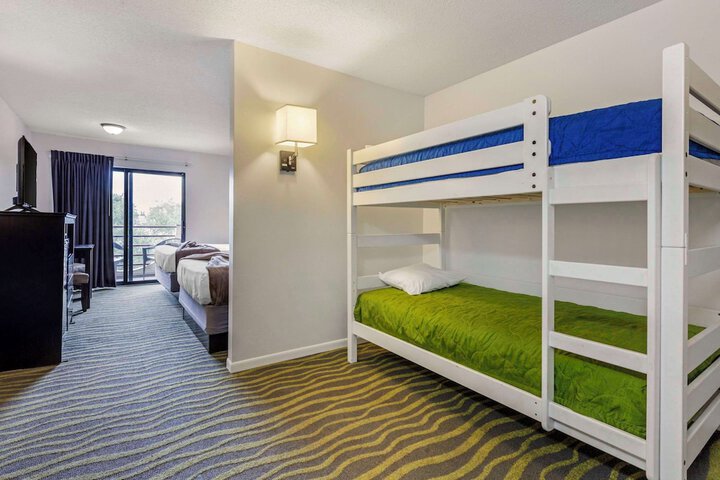 Room 58 of 134