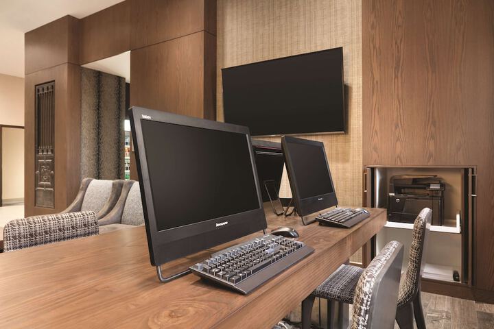 Business Center 58 of 58