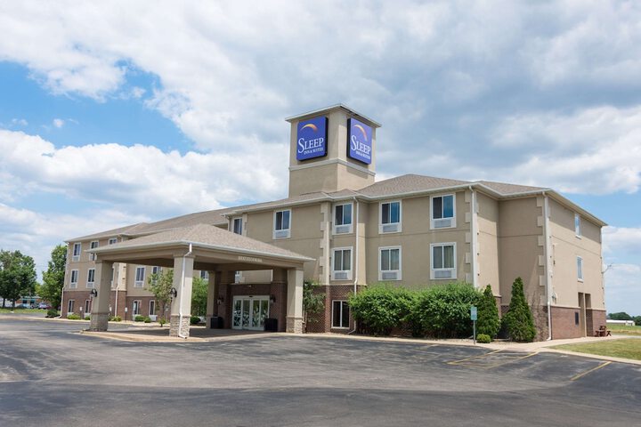 Hotel 2 of 62