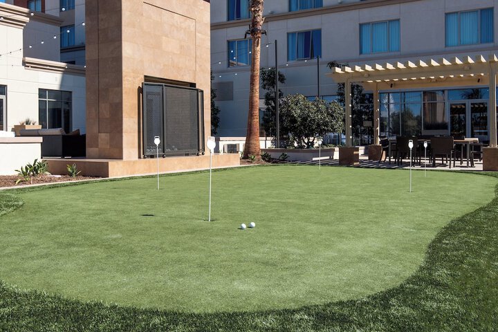 Courtyard Irvine Spectrum