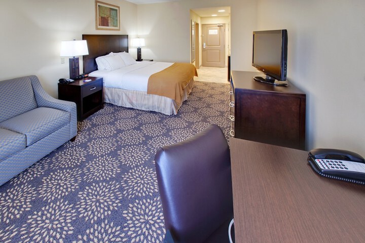 Holiday Inn Express Hotel & Suites Grand Island by IHG