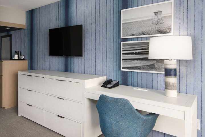 Room 60 of 71