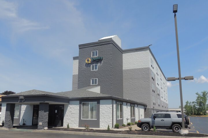 Hotel 6 of 55