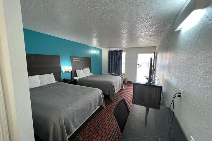 Room 9 of 20